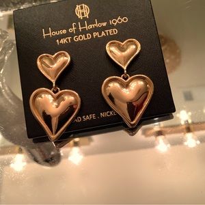 Beautiful heart earrings new